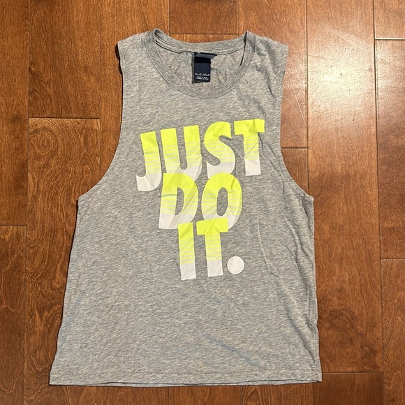 Lot of Nike work out clothes XS - Picture 8 of 9